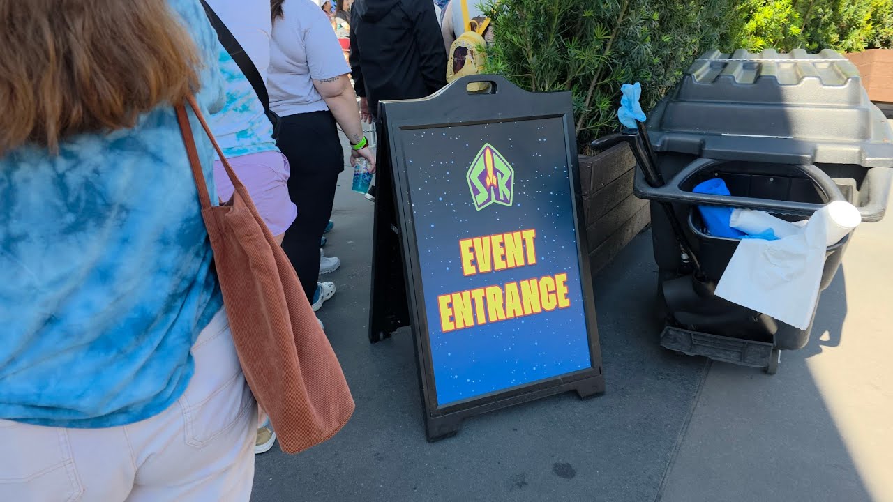 Buzz Lightyear Cast Member Preview Full Ride Through 2026