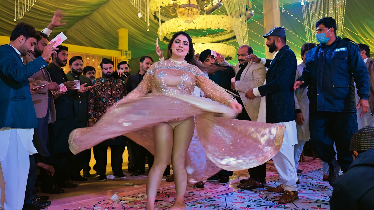 Mehak Malik, Kharchay Hosin Charchay Hosin, Dance Performance Shaheen Studio