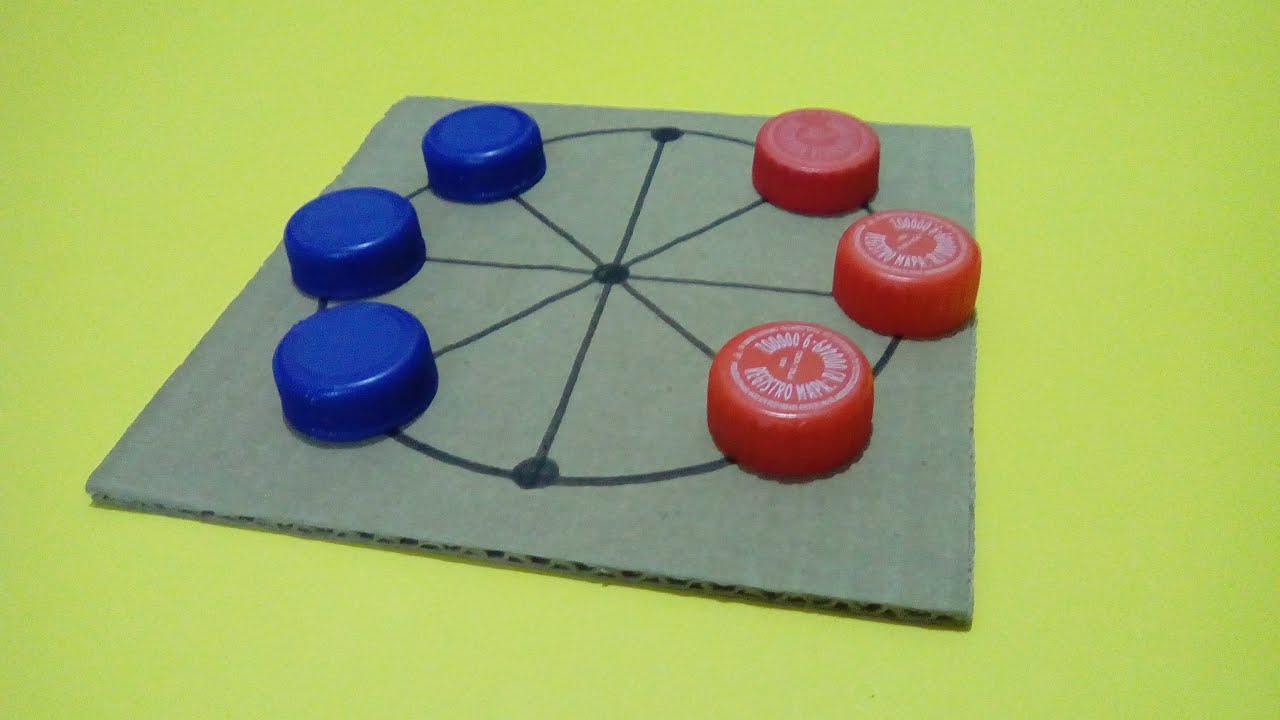 Como fazer e jogar um INCRÍVEL JOGO de tabuleiro de papelão e tampas de garrafas plásticas pet diy