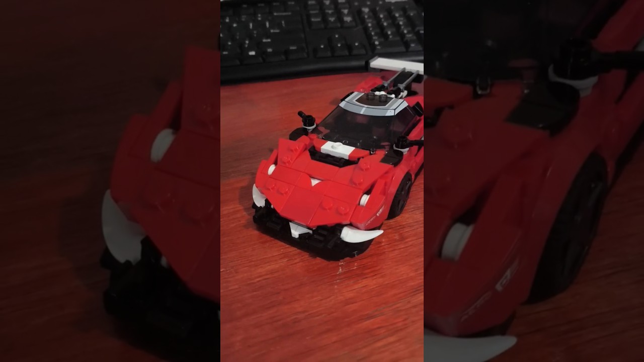 Lego Koenigsegg Sadair's Spear MOC ( Build By SeverinowerezYT / DeathbladeYT