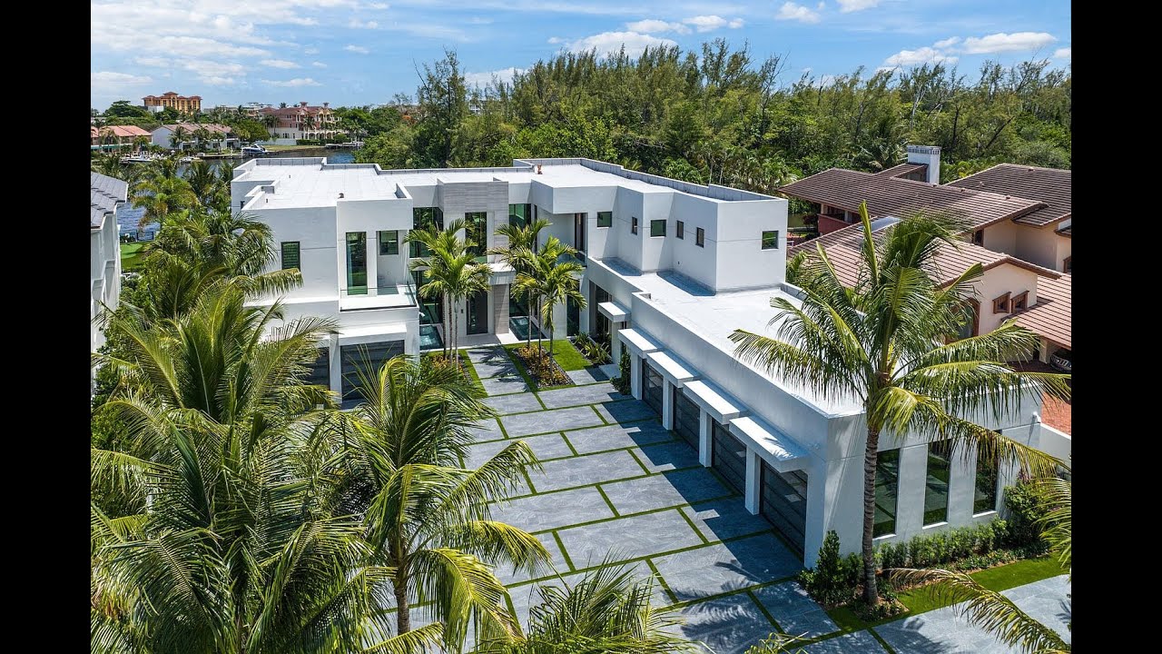 Tour an EXTRAORDINARY 10,600 Sq. Ft. Waterfront MASTERPIECE