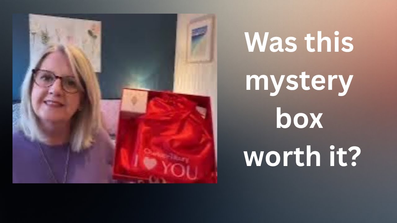 Распаковка сумки CHARLOTTE'S MYSTERY BEAUTY ICONS L.O.V.E.