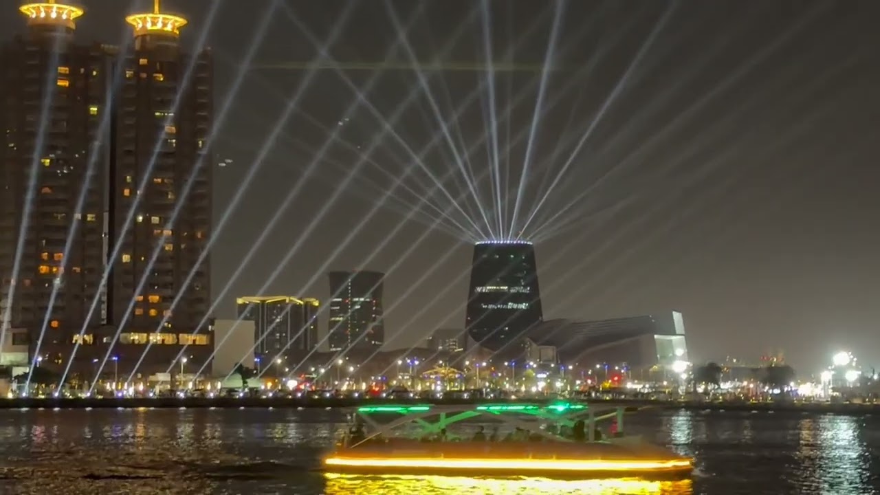 高雄流行音樂中心 萬丈光芒