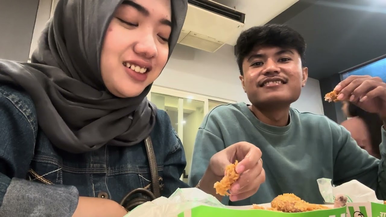 BUKBER diluar pertama kali tahun INIEH😱