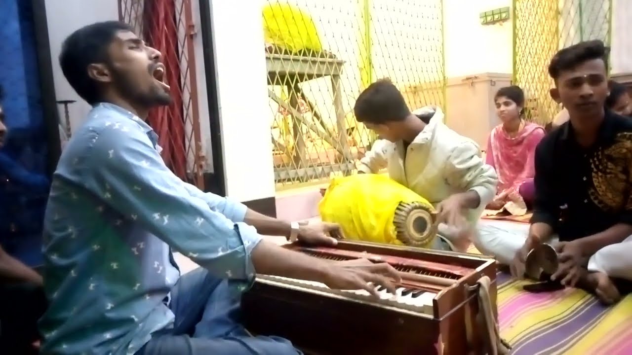 হরি নামে কি আনন্দ ডুবলে জানা যায়।। by Prohlad।।