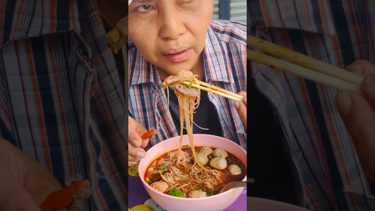 ห่อผักพริกผงชูรสกะปิไปกินก๋วยเตี๋ยว🤪