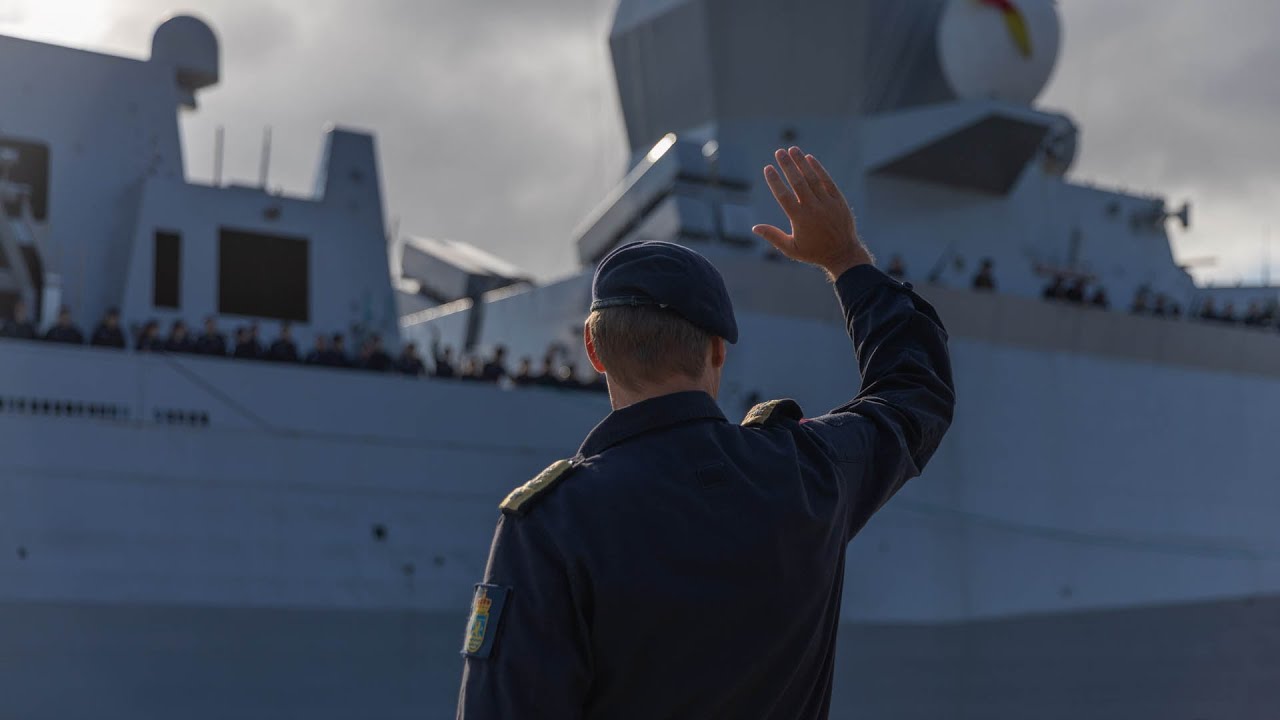 KNM «Fridtjof Nansen» med historisk oppdrag
