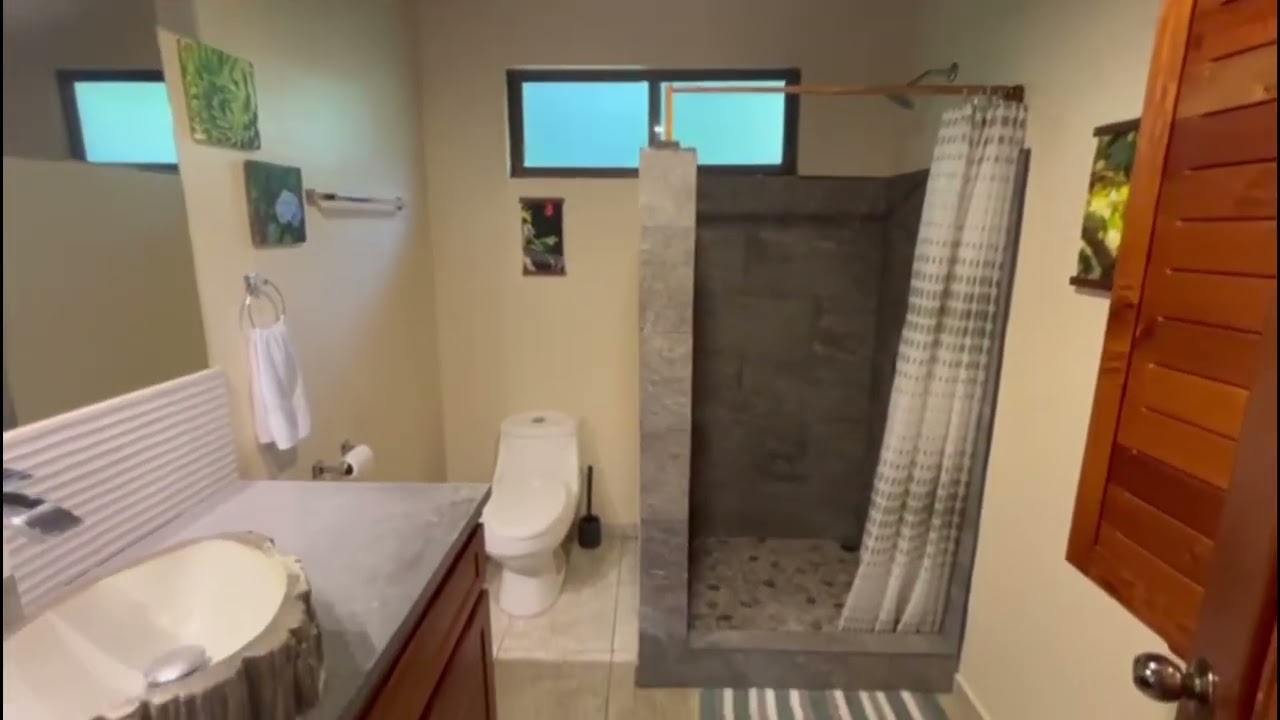 Private Lake Arenal home with lake and volcano views for sale in Guanacaste Costa Rics ￼