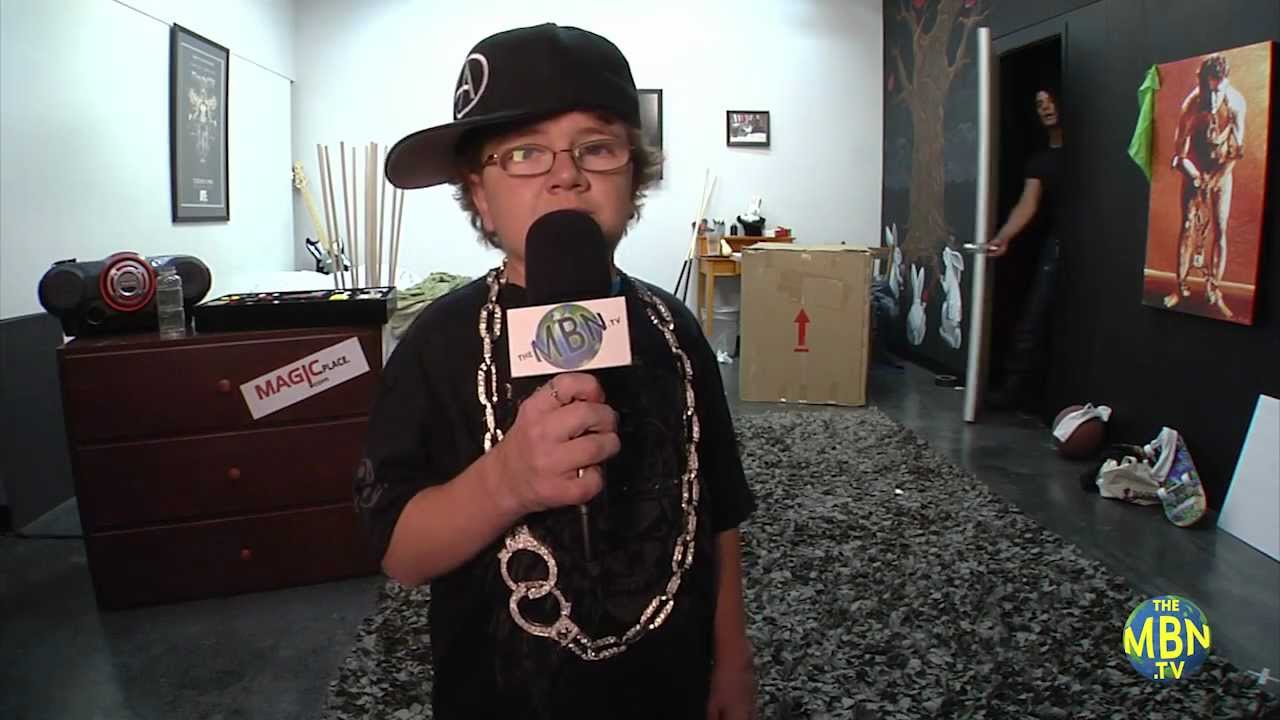 The Next MINDFREAK - Keenan Cahill kills Criss Angel
