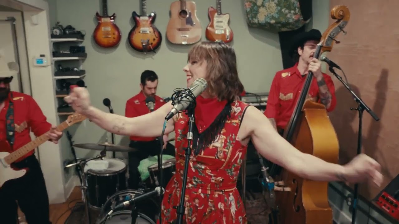 WHEN MY BLUE MOON TURNS TO GOLD AGAIN / COVER / SWEET MEGG / LIVE