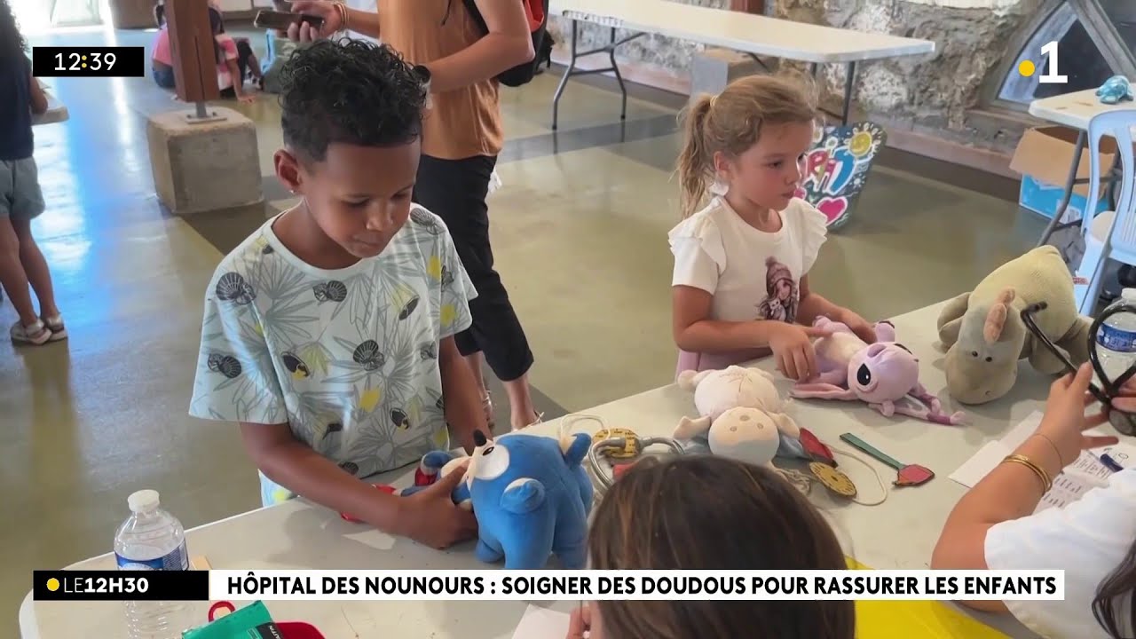 A l'hôpital, les nounours à la rescousse pour aider les petits patients