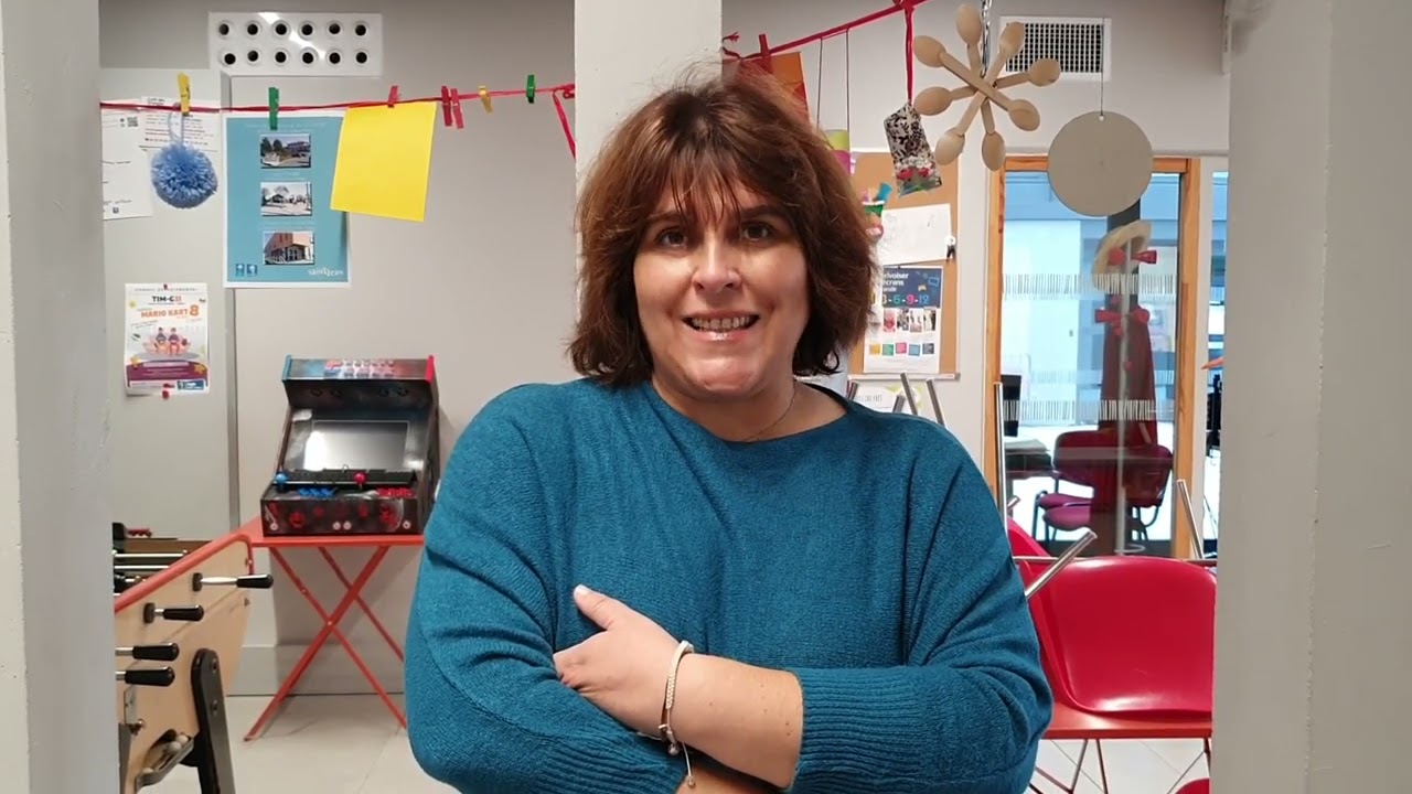 CELINE MORETTO 1ERE ADJOINTE EN CHARGE DE L'EDUCATION ET DE LA FAMILLE A LA MAIRIE DE SAINT JEAN EN