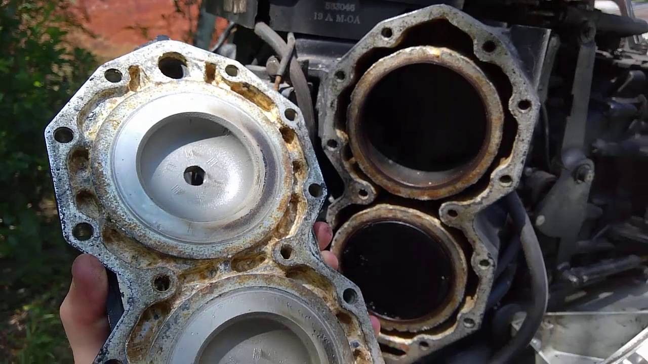 Replacing an Outboard Head Gasket