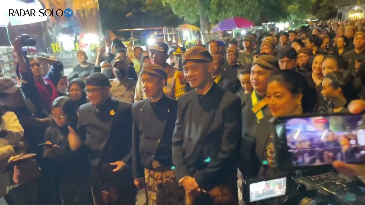 Sambut Satu Suro, Ini Kirab Pusaka Istana Mangkunegaran Solo