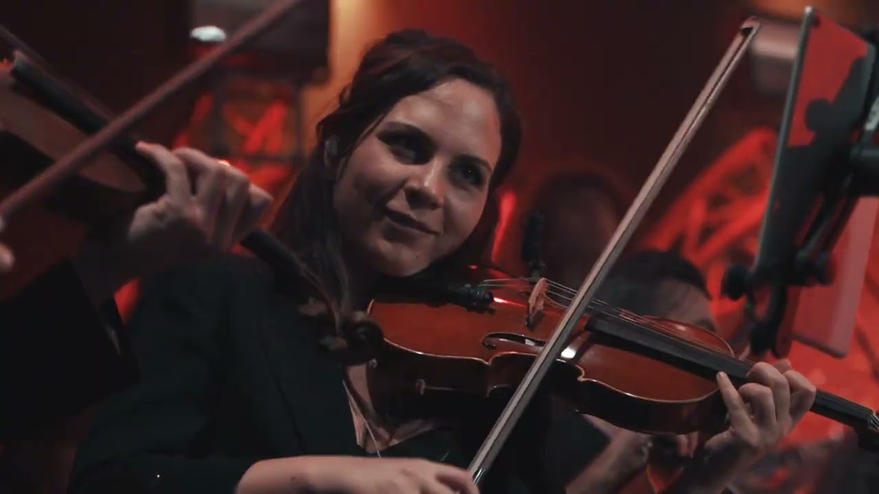SYMPHONY OF THUNDER: Un tributo sinfonico alla leggendaria band australiana, band più orchestra!!