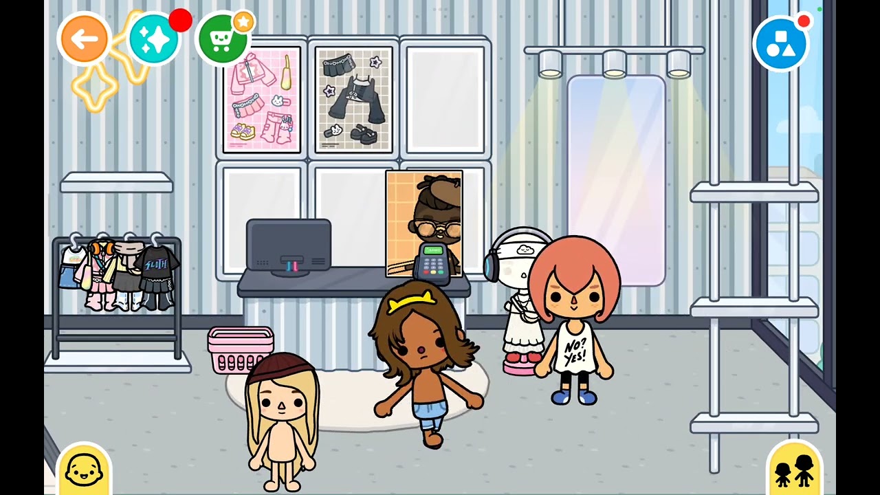 Polly versão nova do shopping que toca boca 😄