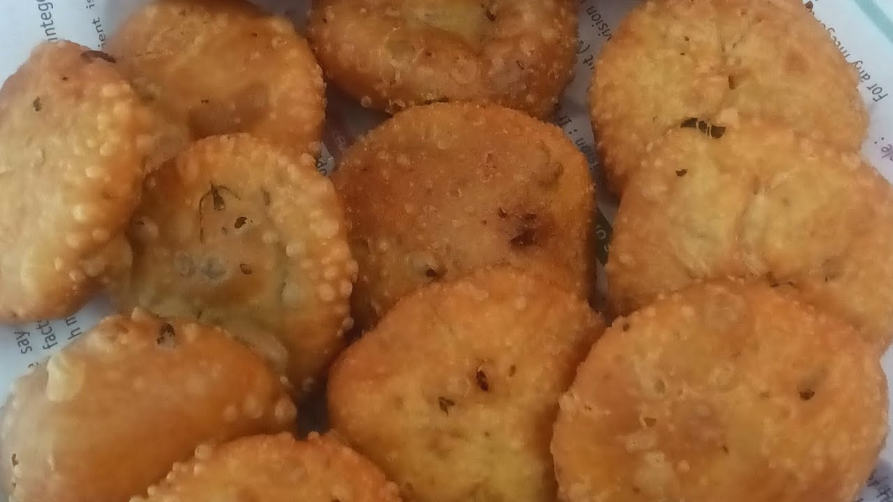 Aaj banaye hamna khsta kochori special cooking @officialpari1249 #reel #viral #video cooking 