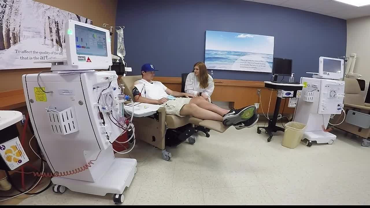 20-Year-Old Spends Three Days A Week On Dialysis Waiting For A Life-Saving Kidney Transplant