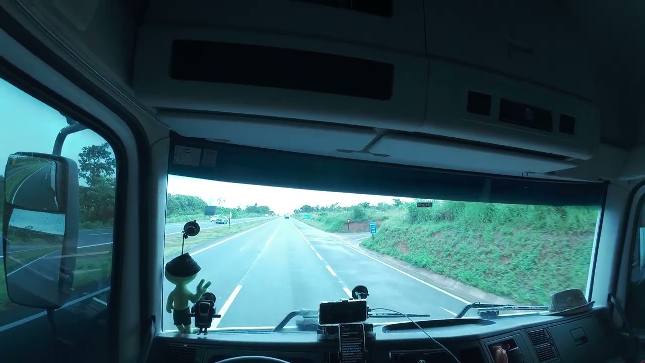 05 / PARADA PRA ABASTECER CURVELO MINAS GERAIS BR 135 MUITA PRESSÃO NO RADIADOR 
