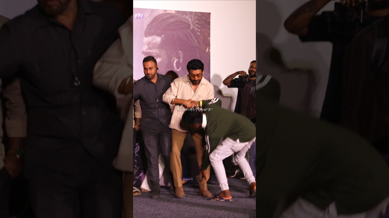 Fan touches Surya's feet while promotion of film Kanguva #shorts #kanguva #suriya #fans