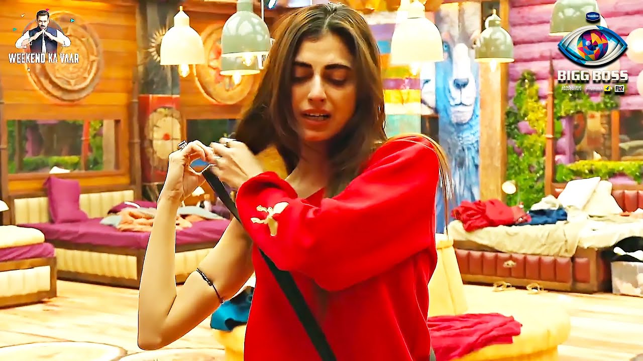 Bigg Boss 19 Weekend Ka Vaar PROMO | Farrhana EMOTIONAL | Apne Father Ke Liye Kyu ROYI Farrhana?