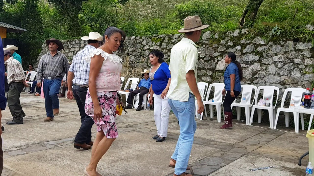 La leva, trio aventurero huasteco