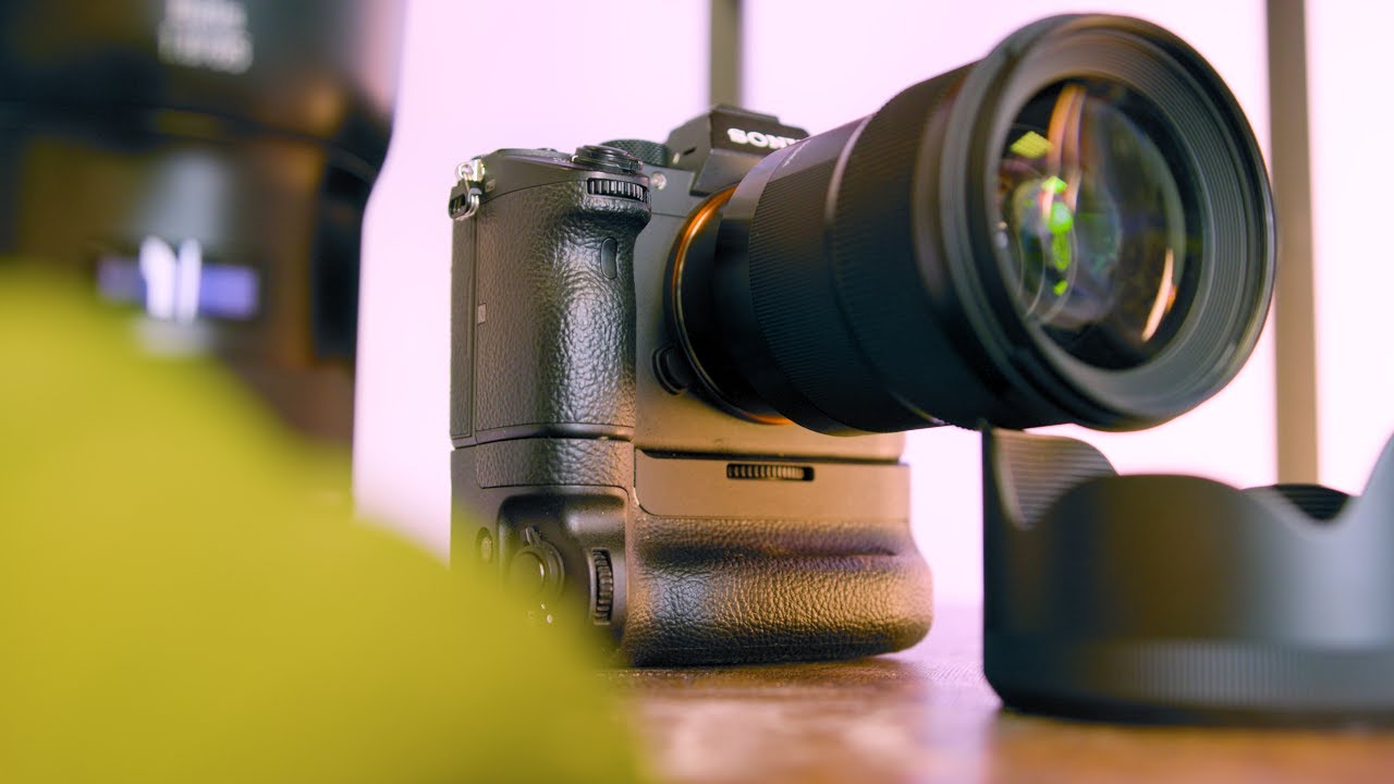 Sony Battery Grip for a7iii/a7riii/a9 - VG-C3EM // Pros and Cons // Adrian Journey