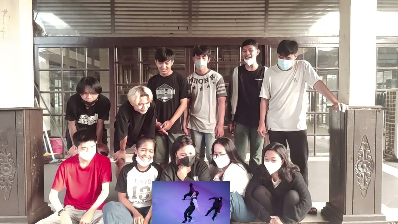 [AOTM] 'Motley Crew' covered by Stray Kids HYUNJIN(현진) Reaction by Max Imperium [Indonesia]
