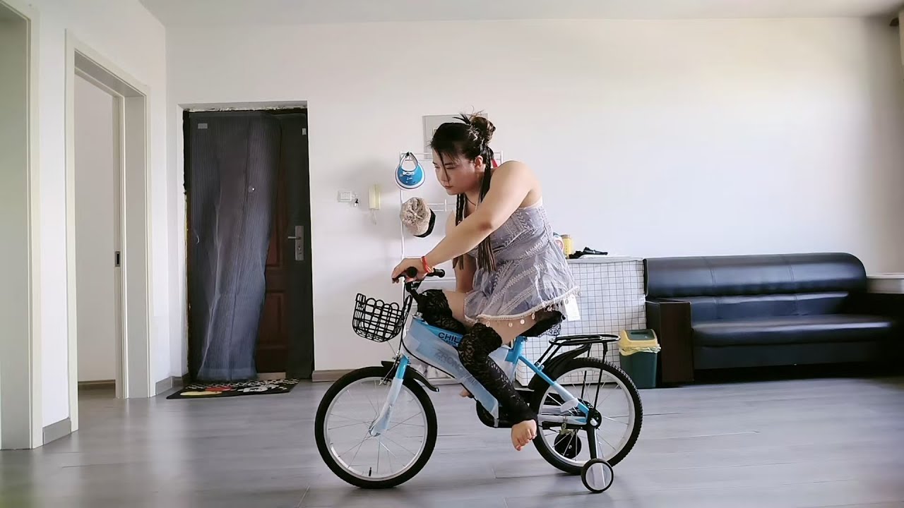 Carrie:Polio Lady-Try to ride a bike with weak legs