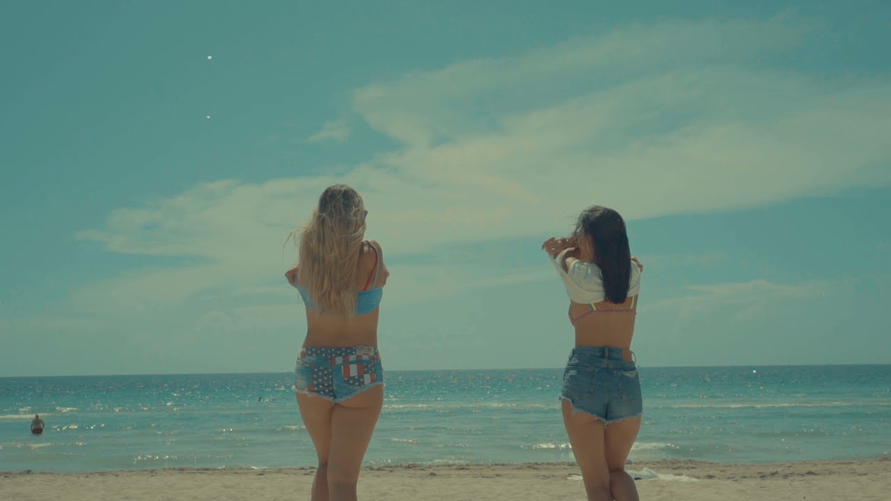 MOSKA x  @happyfacemusic_  x @MelymelMelmelada - 305 (Official Video) 🔥🌴