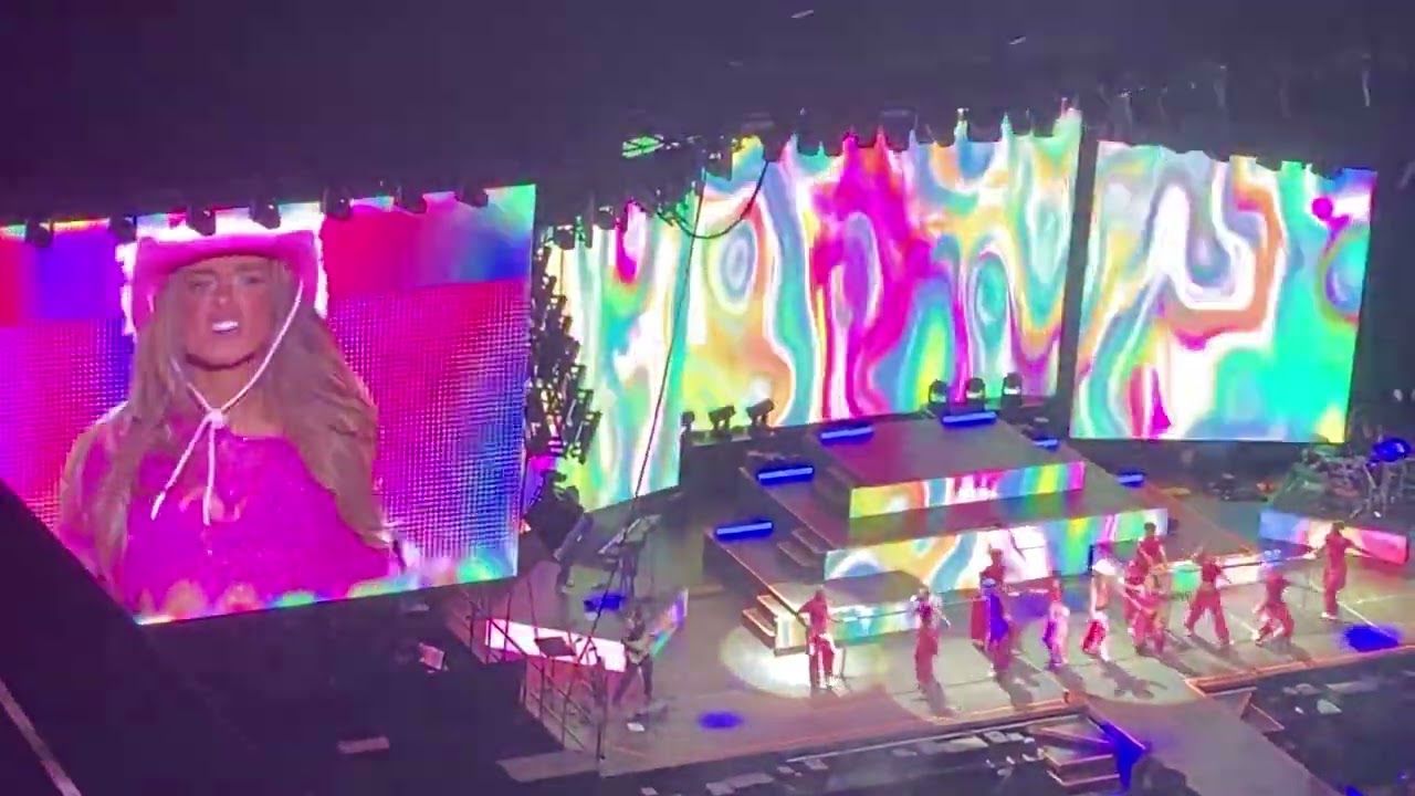 Tini - La Triple T (live @ Wizink Center, Madrid, 17/09/23)