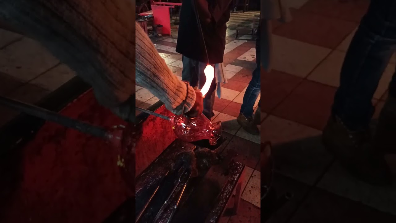 #shorts #glassart #artisan #sculpture #kitengelahotglass #anslem'sglassstudio #hotglass #hotstar