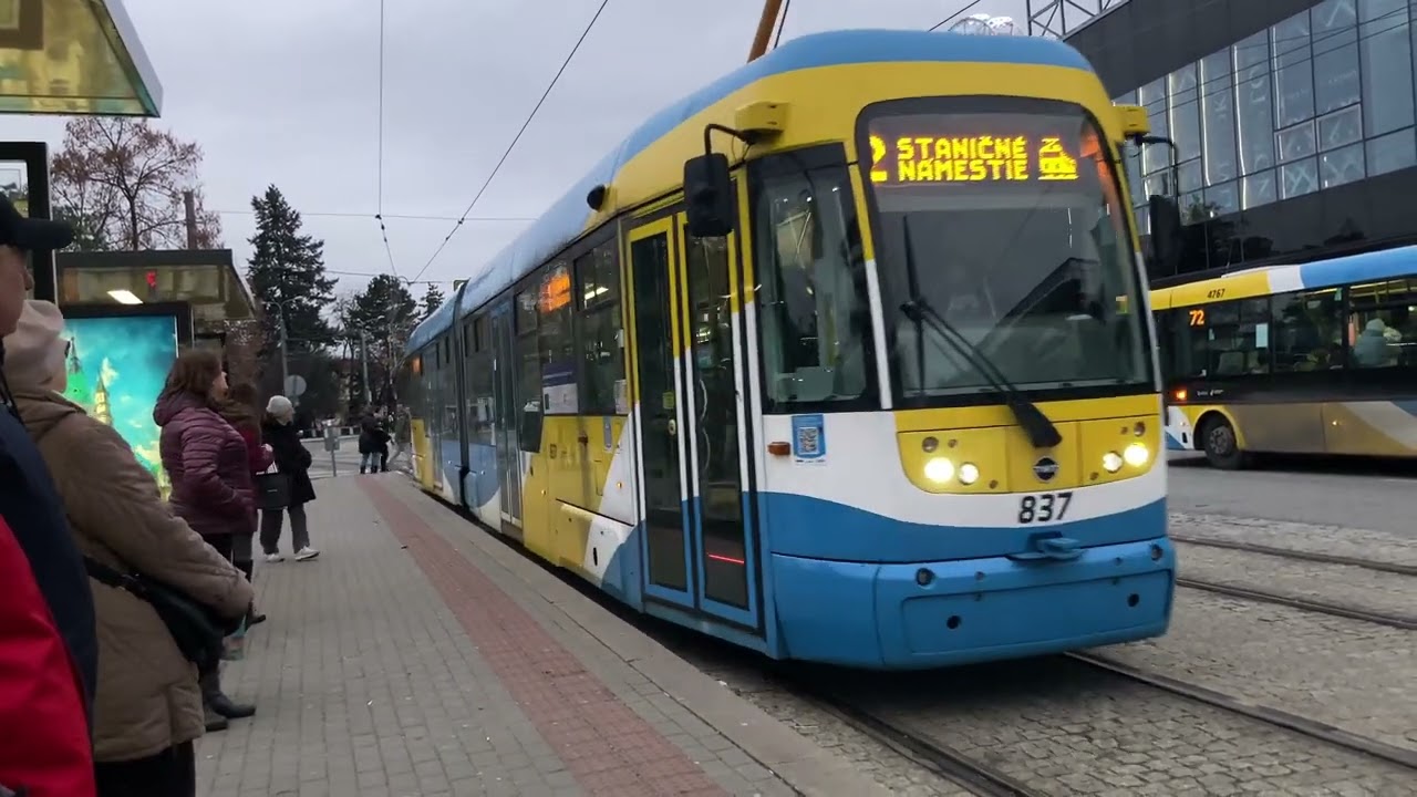 TRAMS in KOŠICE - Vario LF2 Plus (11, 12/2022, 4K)