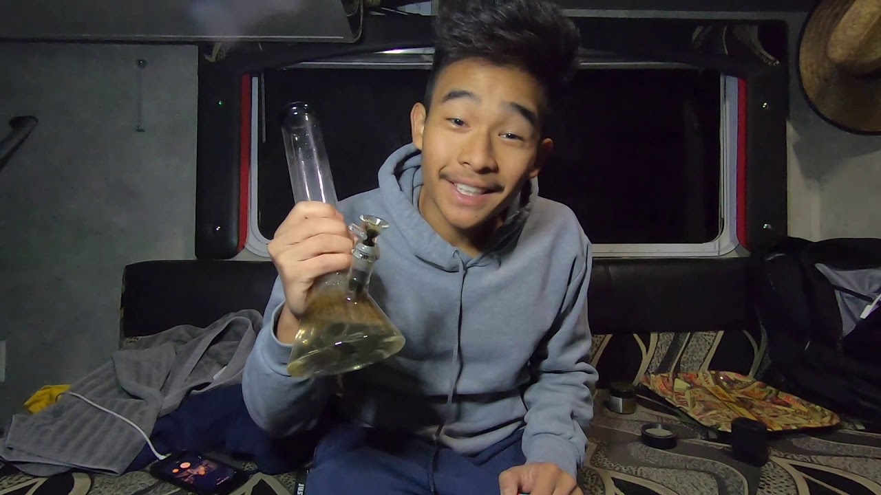 Weed Review, GrandDaddy Purple by Classix