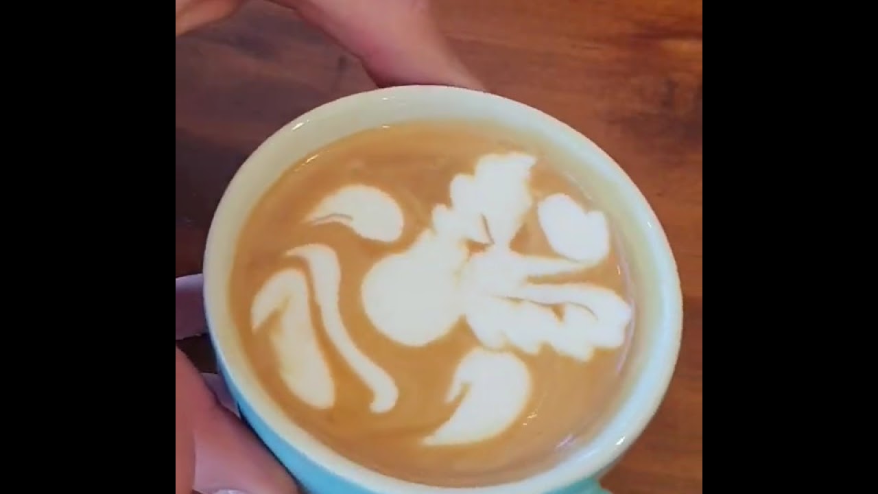 Inverted Phoenix - #shorts #fail -Latte Art Australia - Coffee Art - Tulip