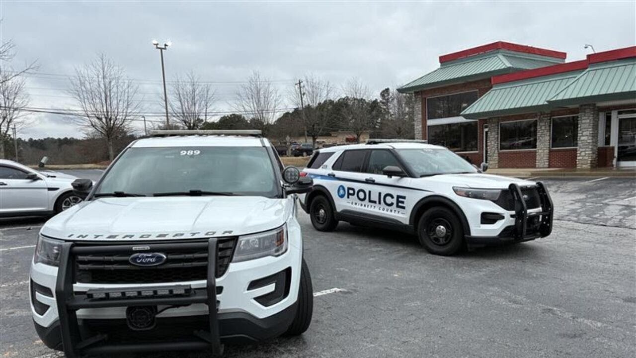 4-year-old accidentally shoots self in finger in Burger King parking lot, mother says