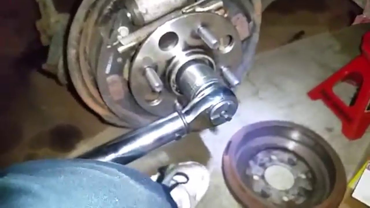 How to Replace Honda Civic: Noisy Rear Wheel Hub bearing
