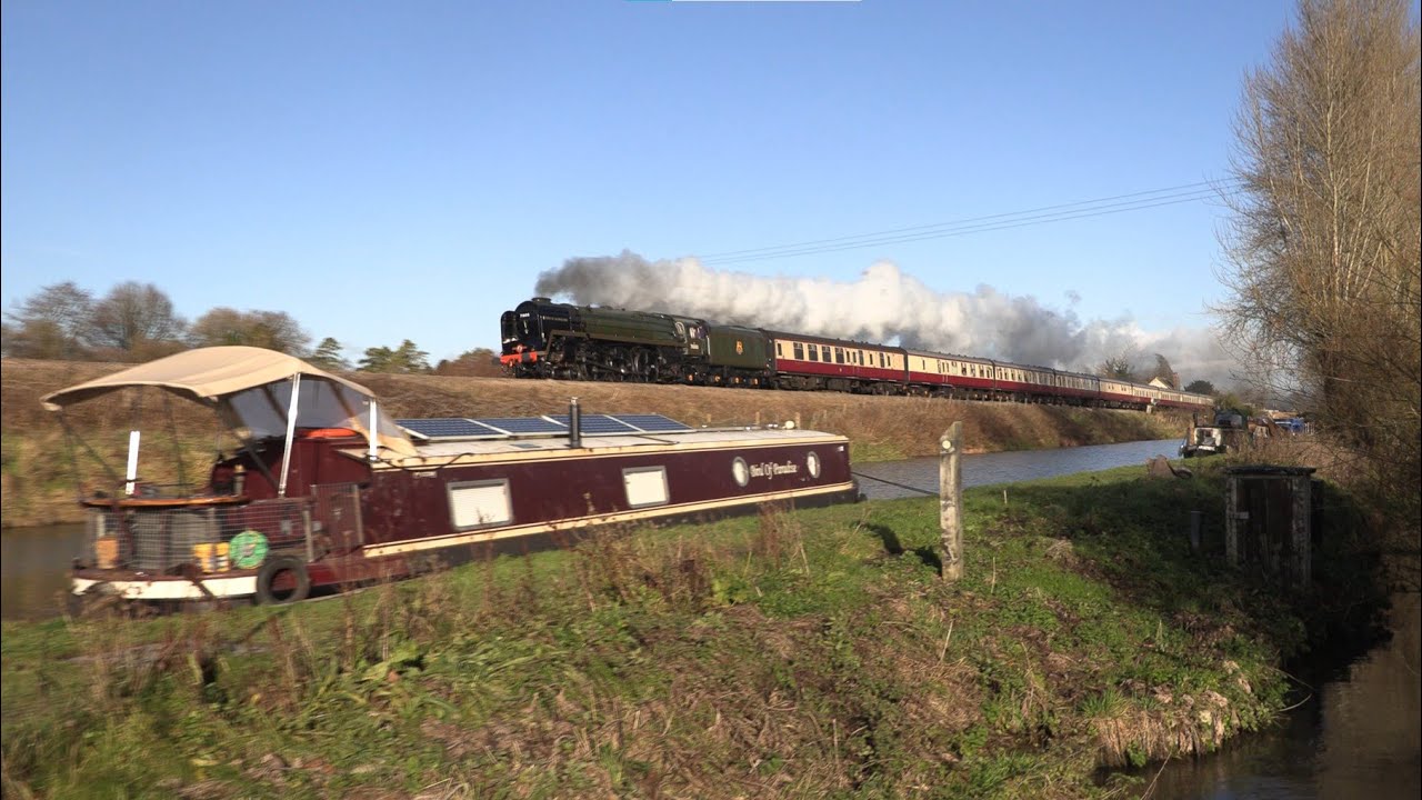 71000 Duke Of Gloucester heads to Bath at Speed down the Western, Bath Christmas Market Tours 2025