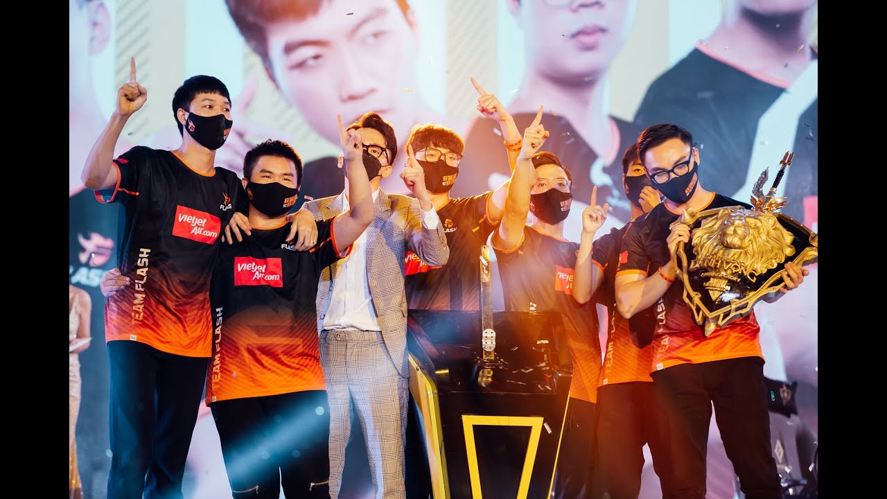 CHUNG KẾT: TEAM FLASH hủy diệt SAIGON PHANTOM, đòi lại ngôi vương - ĐTDV MÙA XUÂN 2021