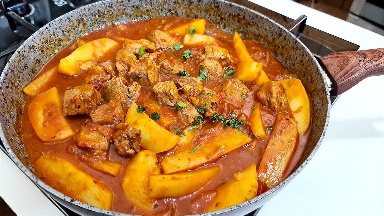 Ensopado de carne com Batata para esquentar o frio