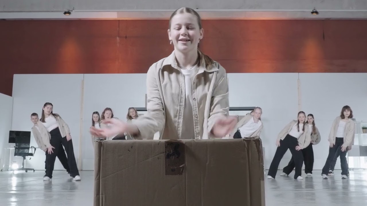 «The Suitcase» Teens Tuesday