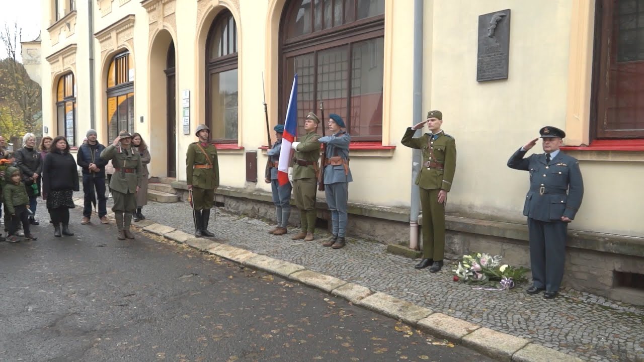 Slavnostní odhalení pamětní desky panu Vladislavu Roubalovi