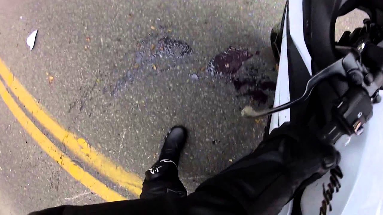 2013 Kawasaki Ninja 300 Motorcycle Crash Lowside, Live Oak, Trabuco Canyon, CA (Season: WINTER, Jan)