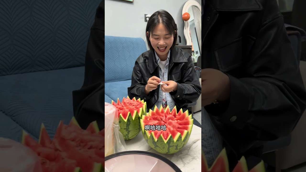 月光漫过餐桌，笑声绕着屋檐，中秋的圆满从不是月亮有多圆，而是家人能团聚在一起。珍惜此刻相聚，让团圆的温度，暖透往后每一段平凡岁月#中秋节快乐  #中秋家人团聚