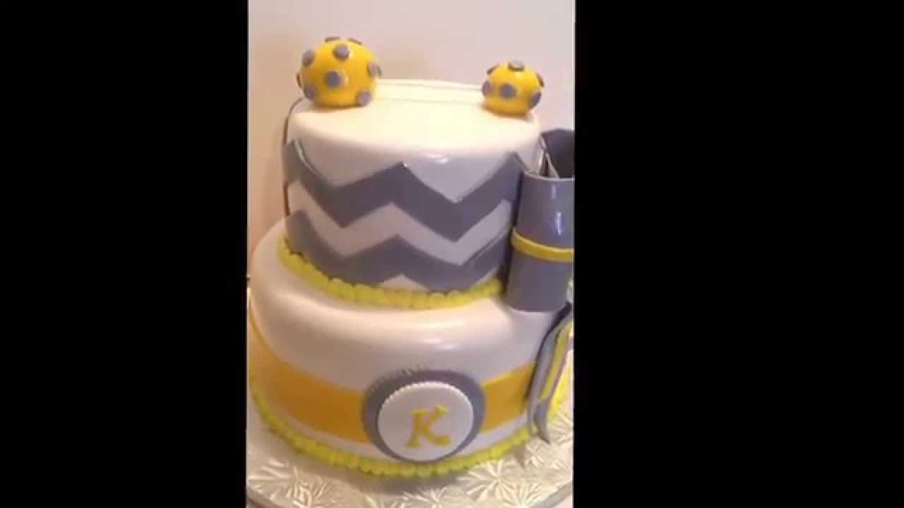 Chevron baby shower cake #Cakebossofchester also on Fb and IG .Jjsweettooth.com thanks for watching