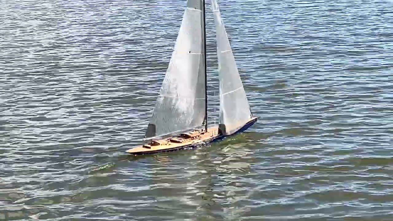 J class yacht 60