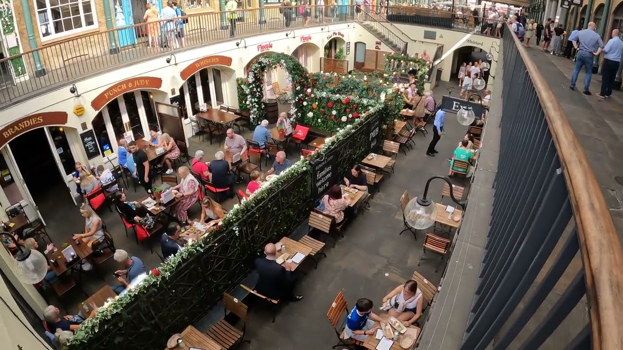 Cheerful World of Covent Gardens - London's Entertainment with Shopping, Fashion, Craft Stalls - 4K