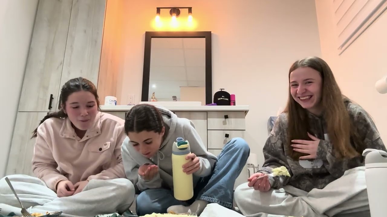 english podcast🎙️(school project) with victoria and jasmine 