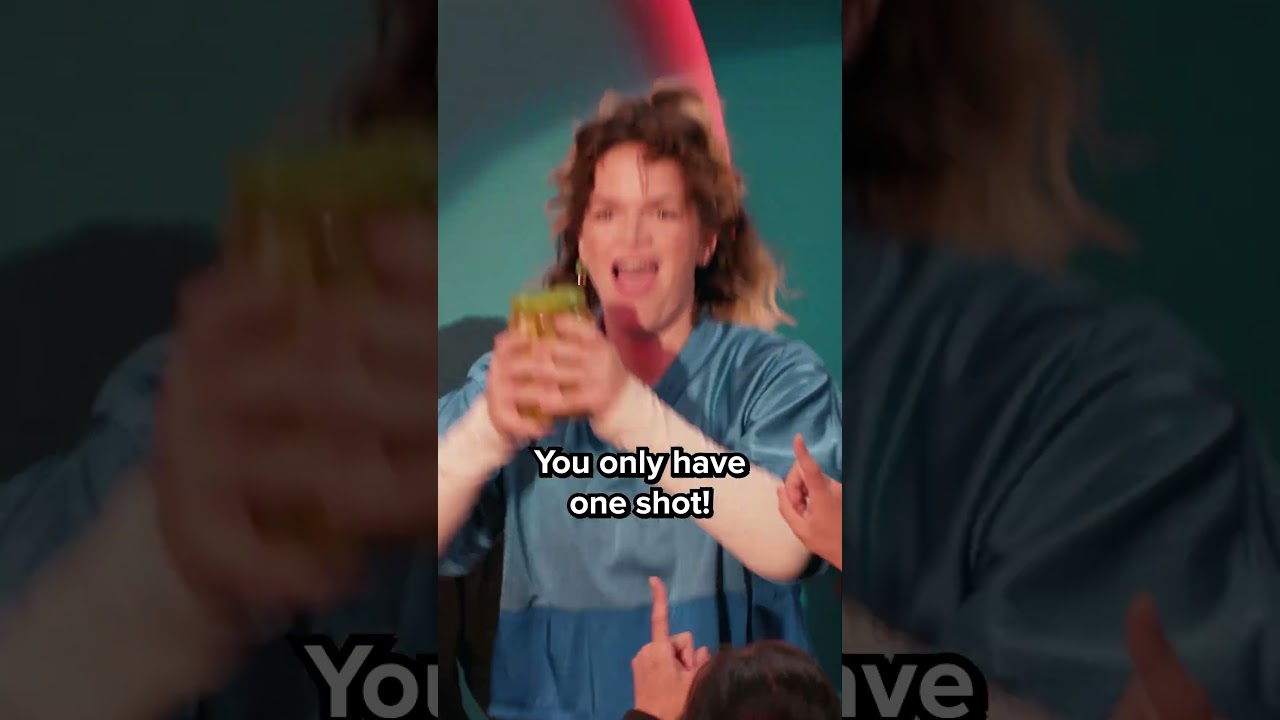Can Ele Open a Tight Jar of Pickles In 10 Seconds? 🥒