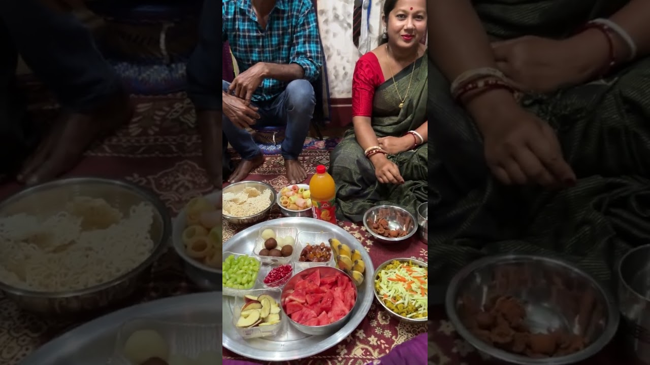 ইফতারে এসে দেখুন কি দিলো খেতে 